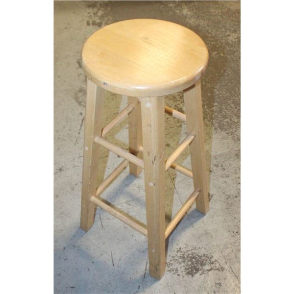 WOODEN STOOL 2.5 FT