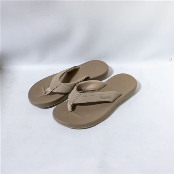 BENCH WOMENS FLIP FLOPS BEIGE SIZE 6
