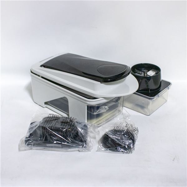 11 PIECE MIU VEGETABLE CUTTER & SLICER SET