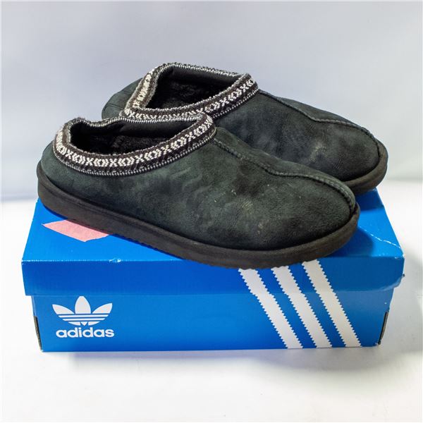KIRKLAND UNISEX SHEARLING SLIPPER BLACK SIZE 7