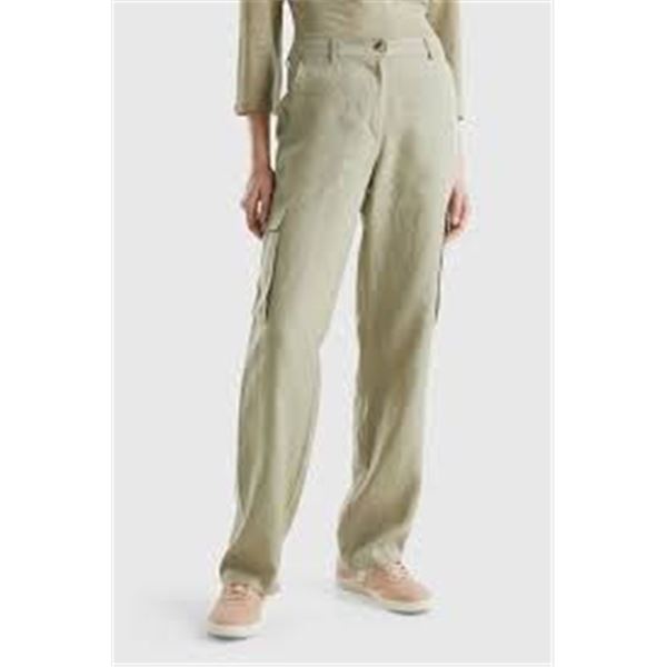BENETTON WOMENS WIDE LEG CARGO PANTS SIZE LARGE