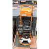 Image 1 : HUSQVARNA GAS POWERED PRESSURE WASHER 3200 PSI