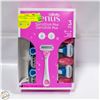 Image 1 : BOX OF 14 VENUS SENSITIVE PLUS 3-BLADE RAZORS