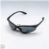 Image 1 : PAIR OF SUNGLASSES