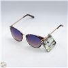 Image 1 : PAIR OF SUNGLASSES