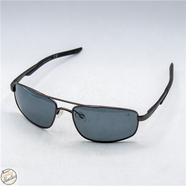 PAIR OF SUNGLASSES