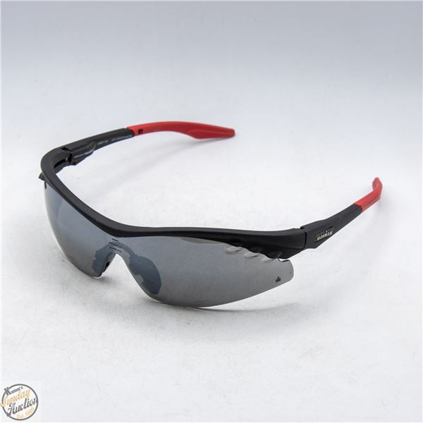 PAIR OF SUNGLASSES