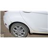 Image 19 : 2013 FORD FIESTA SE