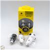 Image 1 : #4400-REGULAR AND SOCCER BALL SHAPED CAR CHARGER