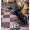 Image 1 : GOLF BAG, CART, AND CLUBS ASSORTMENT