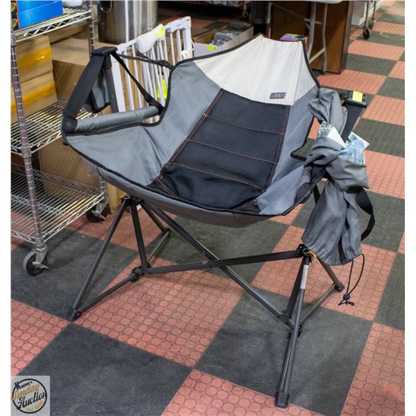 RIO SWINGING HAMMOCK CHAIR