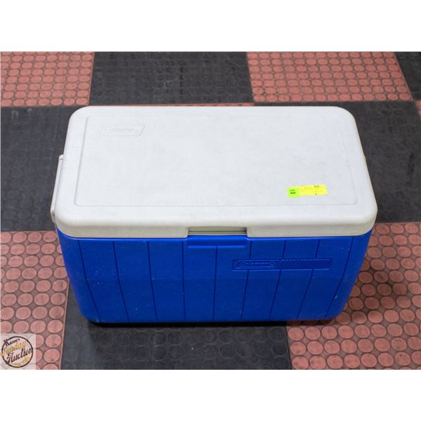 COLEMAN CHILLER BLUE AND WHITE HARD