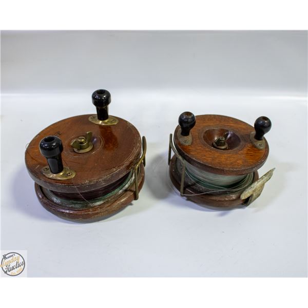 2 VINTAGE PEETZ REELS 6” & 5”