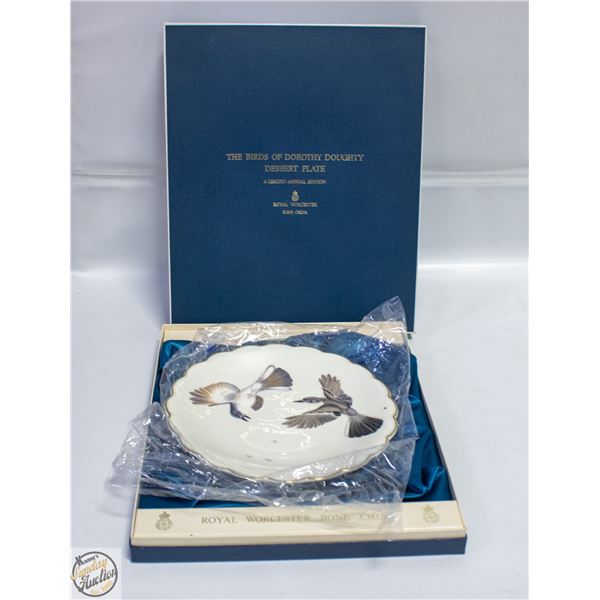 VINTAGE THE BIRDS OF DOROTHY DOUGHTY DESSERT
