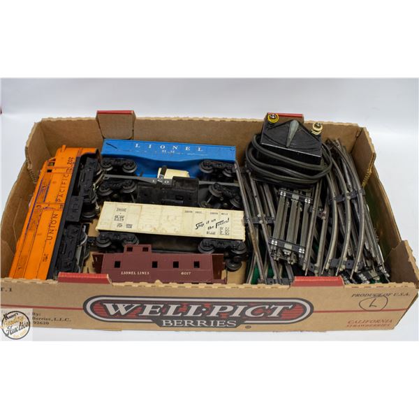 BOX OF VINTAGE 1957 LIONEL TRAIN SET INCL.