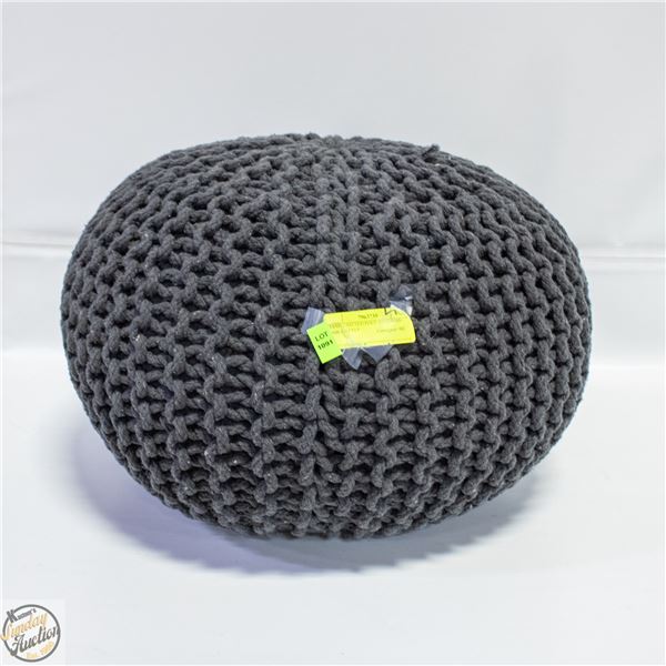 HAND KNITTED POUF OTTOMAN - CABLE-STYLE