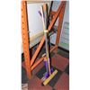 Image 1 : BUNDLE OF 3 FLOOR TOOLS INCL. SWIFFER WET