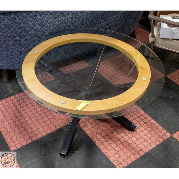 WOOD/GLASS COFFEE TABLE 36I"X18" HIGH