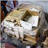 Image 1 : PALLET OF ASSORTED TILE