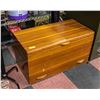 Image 1 : LARGE VINTAGE CEDAR CHEST 38"X20"X20"