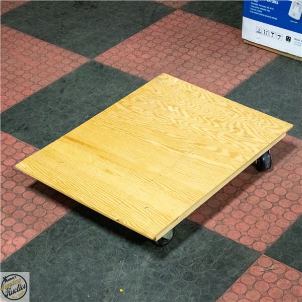 4 WHEEL FURNITURE DOLLY 18" X 24"