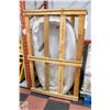 Image 1 : DELUXE TUB IN WOODEN CRATE