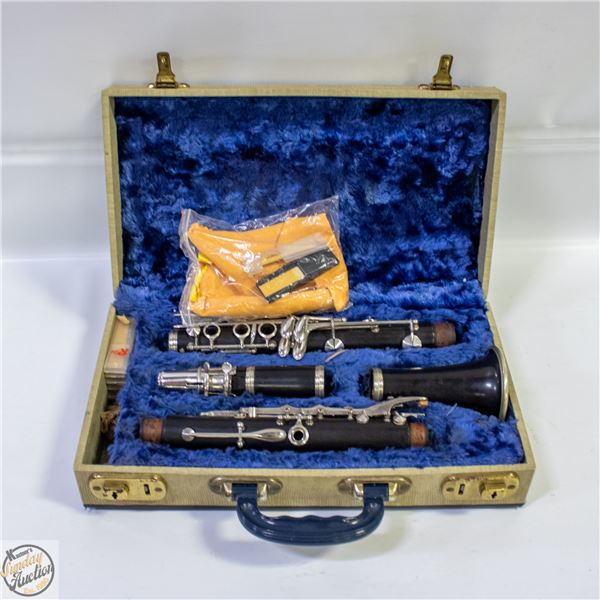 1970-80 VINTAGE FRENCH DORE B FLAT CLARINET