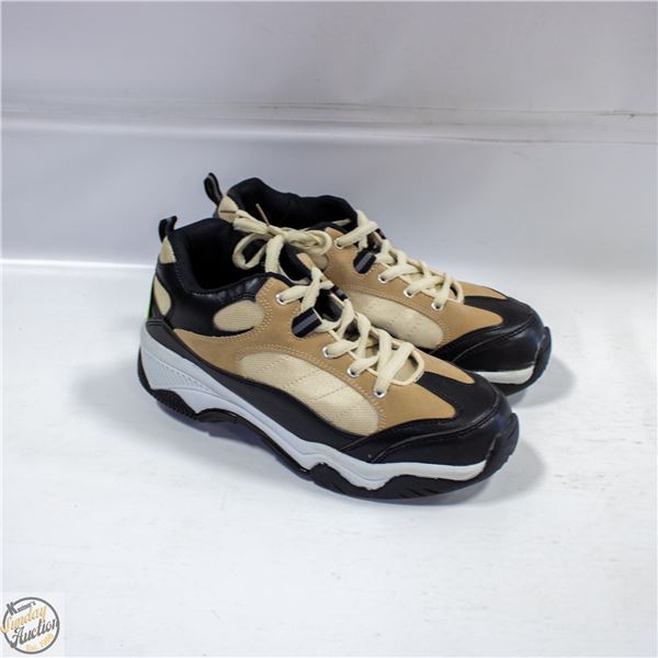 SIZE 7 ROLLER SHOES