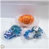 Image 1 : 3 X DOG TOYS