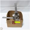 Image 1 : FLAT OF 2 SS 3 WAY BALL VALVES (NEW)