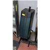 Image 1 : YARDWORKS GARDEN SHREDDER