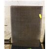 Image 1 : PAIR OF HIGH CARBON STEEL SCREENS 19" X 29"