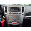 Image 36 : DUNCAN - 2013 SUBARU OUTBACK WHITE 166963 KMS - D315998A