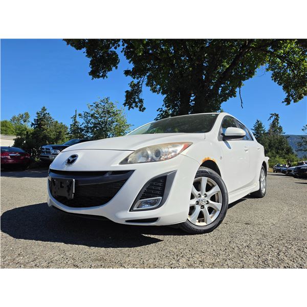 "NO RESERVE " - 2010 MAZDA MAZDA3 WHITE  163669 KMS - D304691