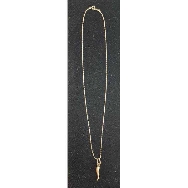 10 Kt. Gold Necklace w/ Pendant