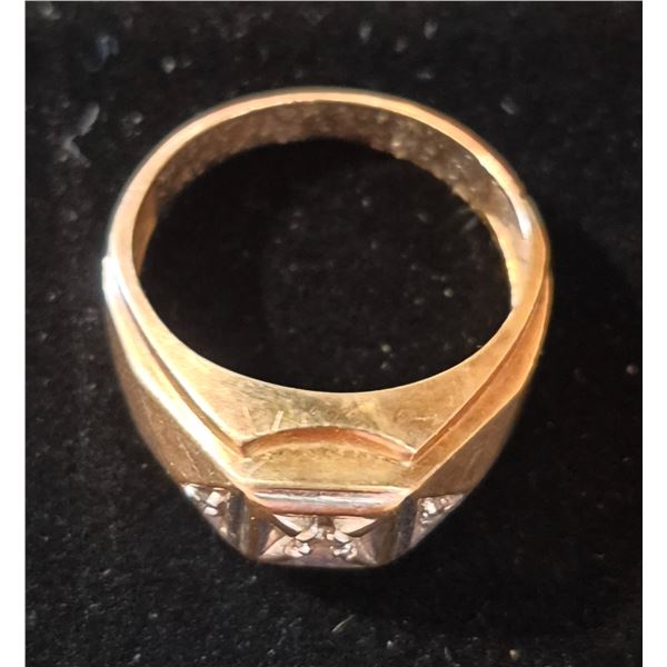 10 Kt. Gold Ring