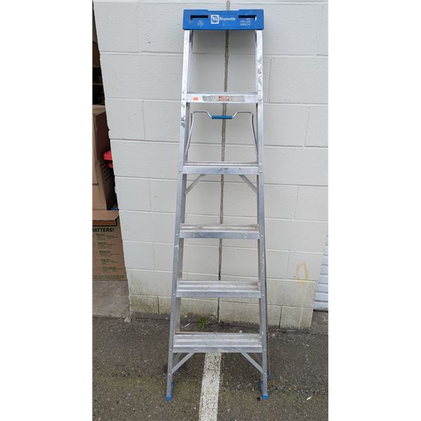 Reynolds Aluminum Light Duty Ladder
