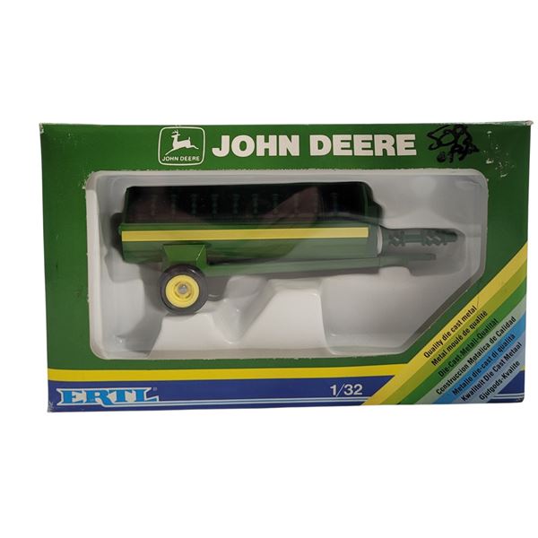 Diecast Ertl John Deere 1/32 Scale Trailer