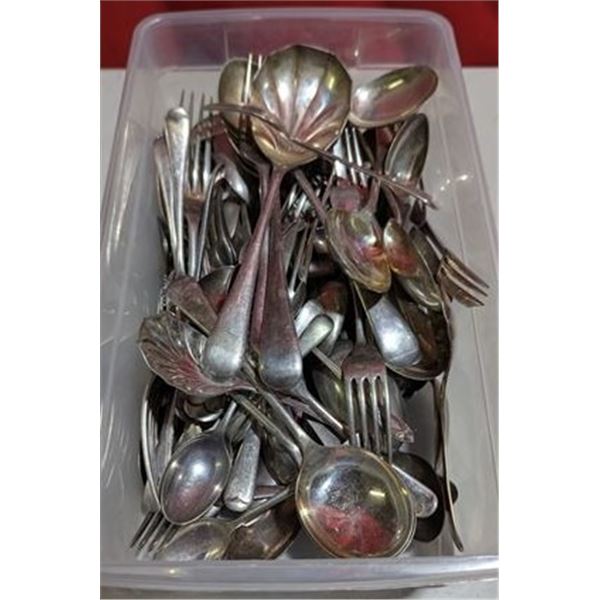 Lot of Assorted Cutlery
