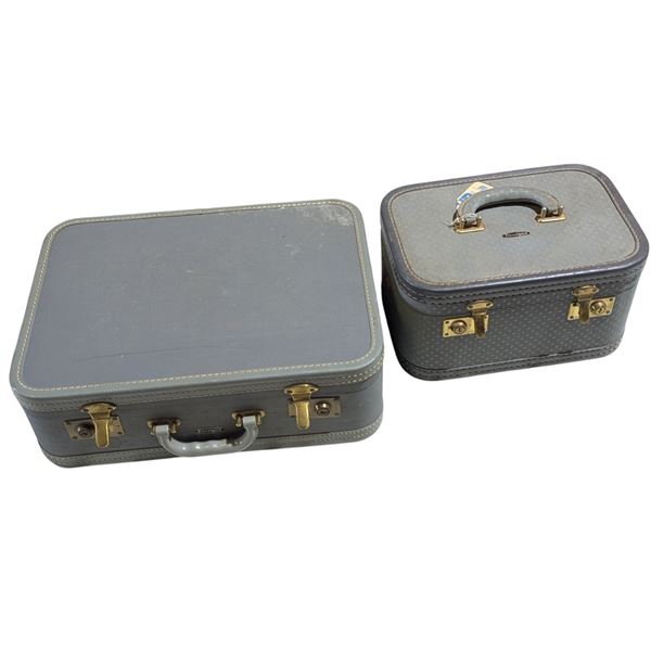 2 VTG Travel Cases