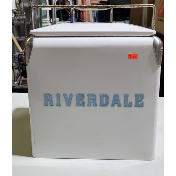 Metal Retro-Style Riverdale Cooler