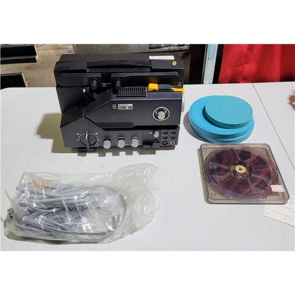 Sankyo Sound-500 Super 8mm Film Projector w/ Accessories
