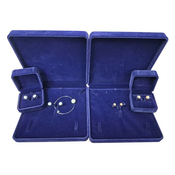 Lot of Earrings