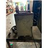 Image 11 : Hobart 1R6-330 (?) Industrial Charger