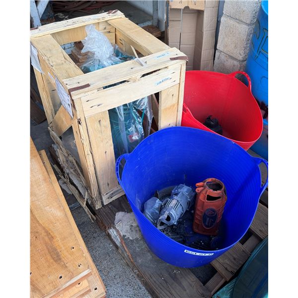 AirComParts Model 335 Air-Compressor Pump R335HU in Crate & Bucket Misc Tools & Hardware (condition 