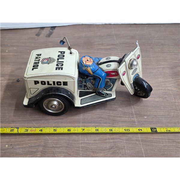 Vintage tin toy police motor bike- battery operated- TN made in japan- 10"L