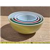 Image 1 : Set of pyrex nesting bowls