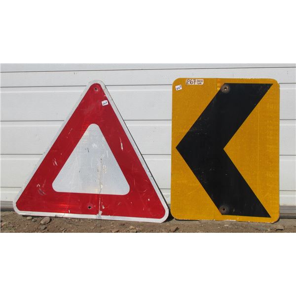 1 Slow Moving and 1 Turn Approaching Metal Highway Signs (27"x23.5" and 17.5x 23.5")