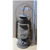 Image 2 : Beacon Coal Oil Barn Lantern