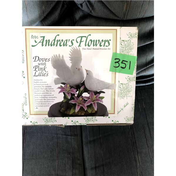 Andres Flowers – Doves w/ Pink Flowers – NEW